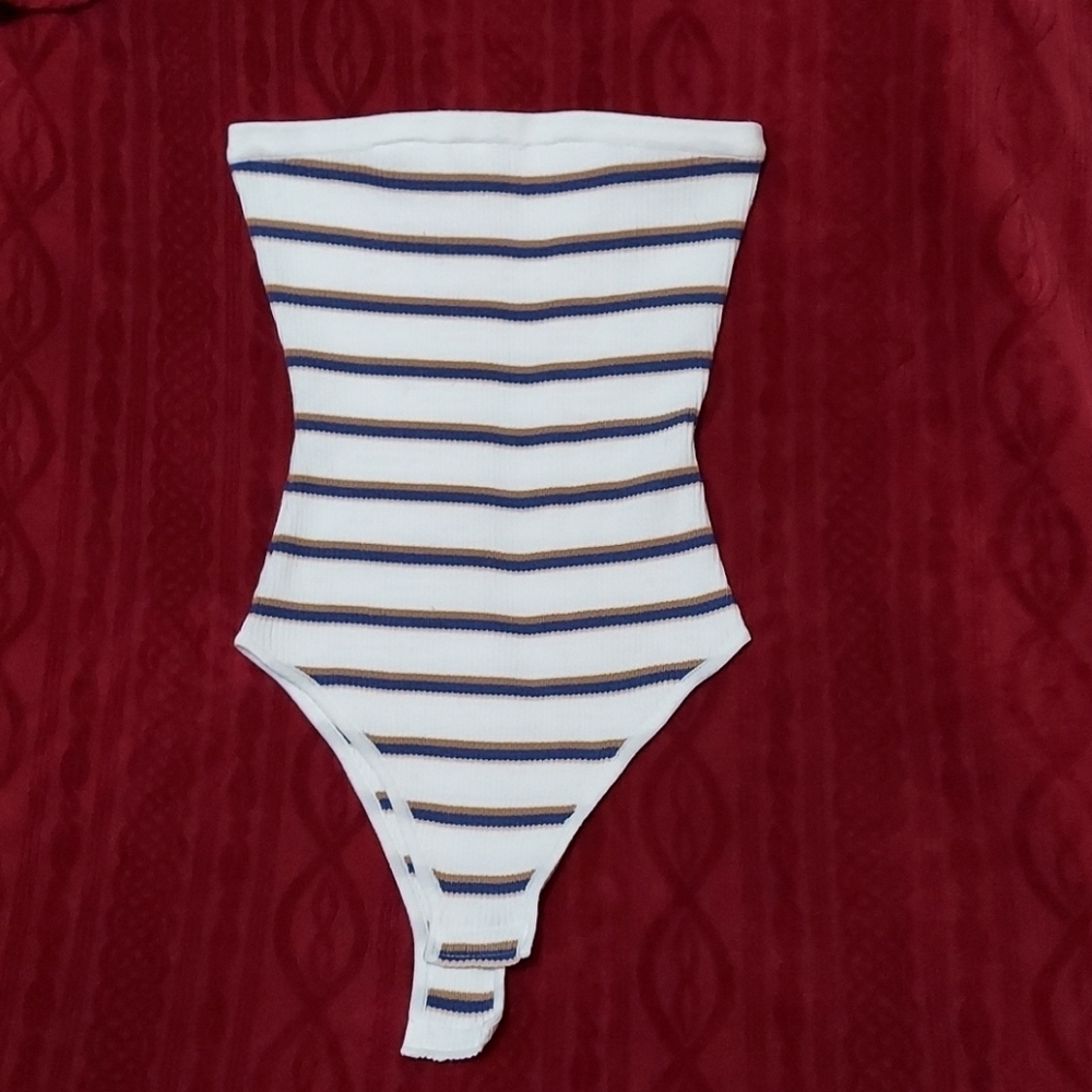 La Hearts Bodysuit Size XS - Picture 1 of 5